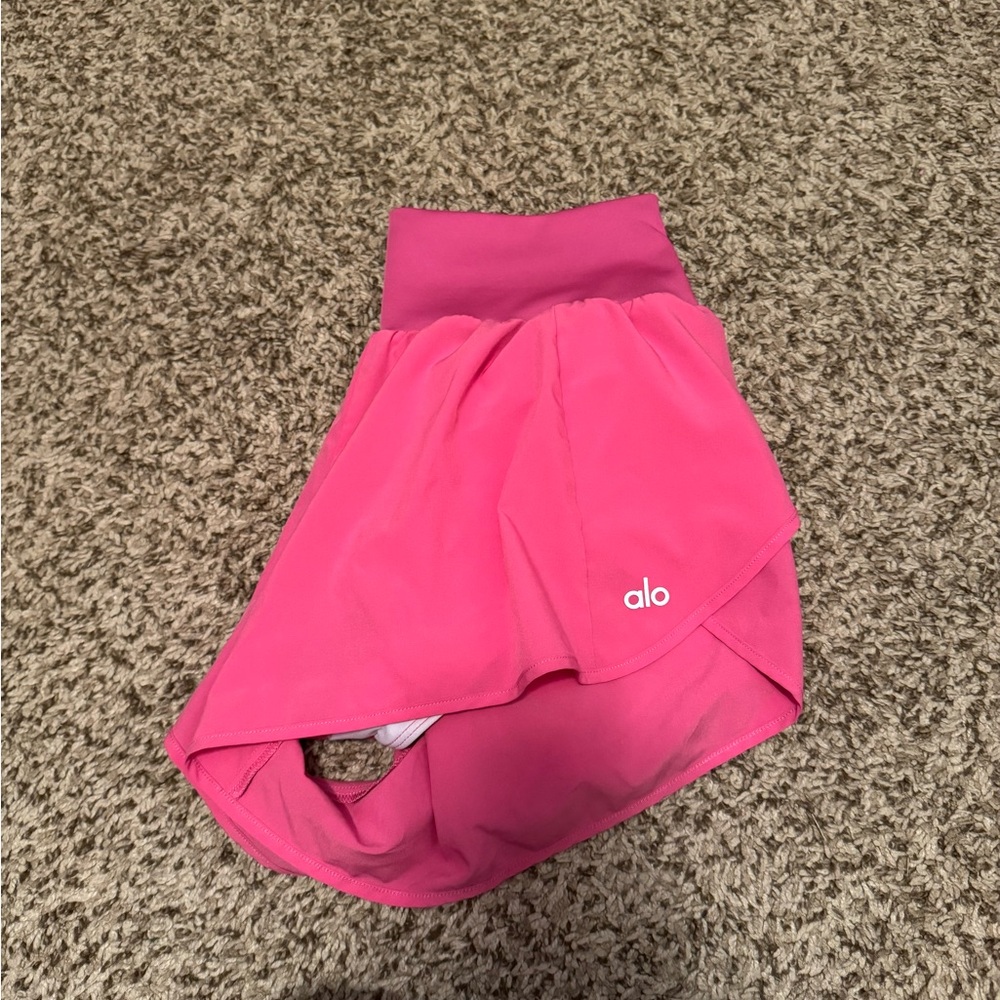 ALO Yoga Gold Medal Shorts